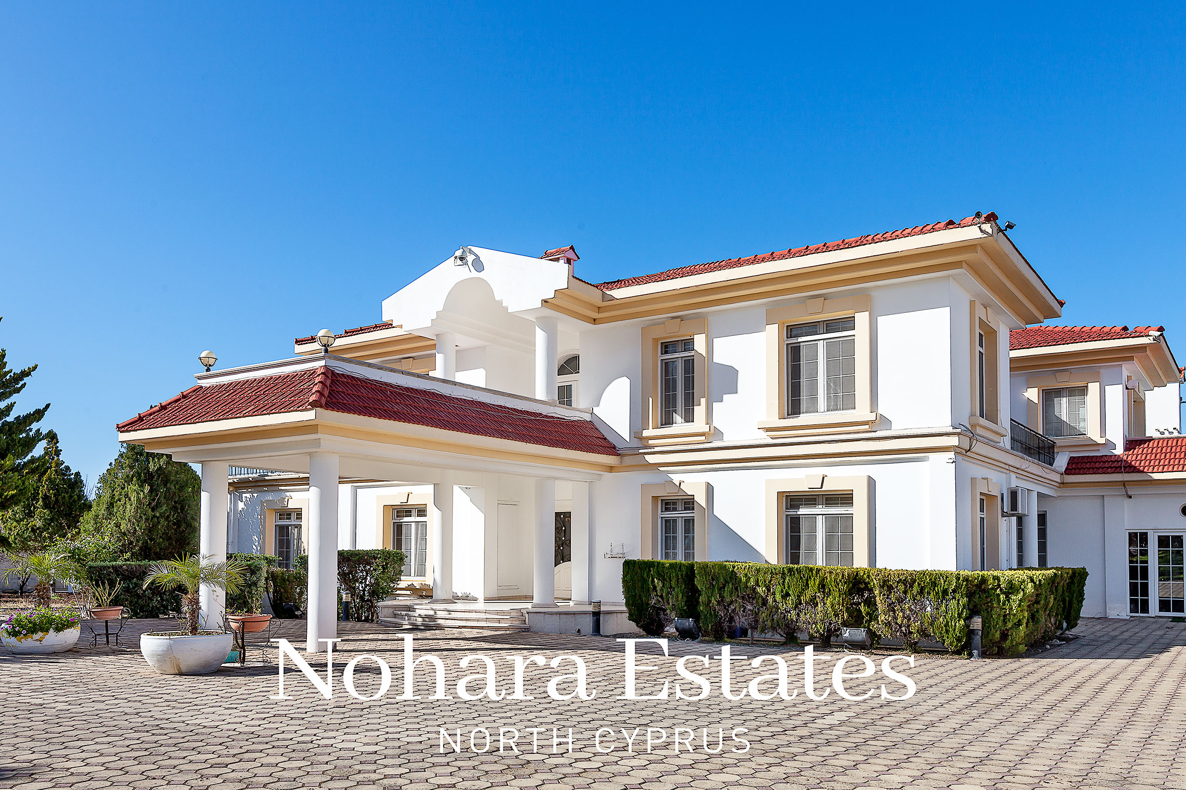 Kuzey Kıbrıs Lapta'da Büyük Bahçeli Villa 80